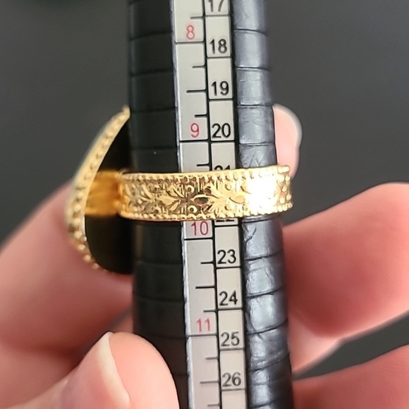 Serpentine Brass Ring - Picture 3 of 4